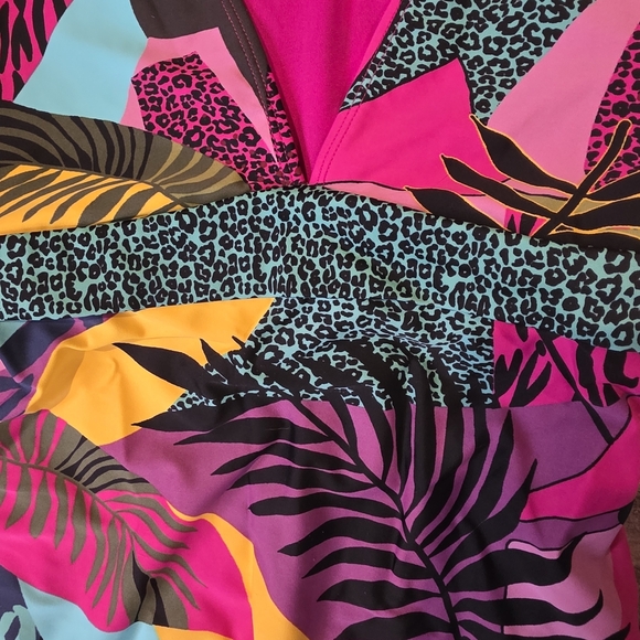 Bleu Rob Beattie Vibrant Tropical Print Swimsuit Sz 6 Medium - Picture 3 of 3